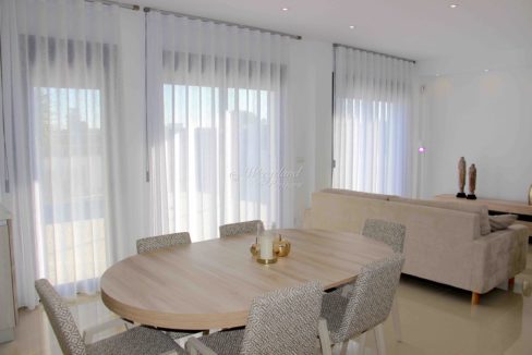 Spisegruppe Sofa Med Gardiner