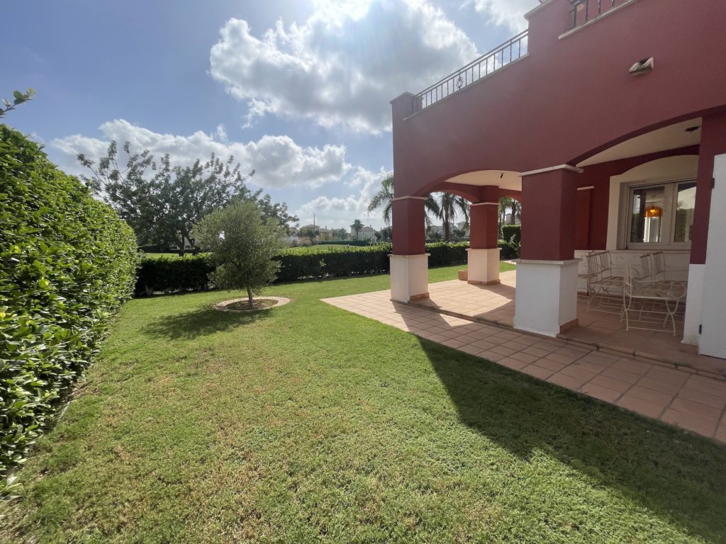  Uteomrde Fra Carport
