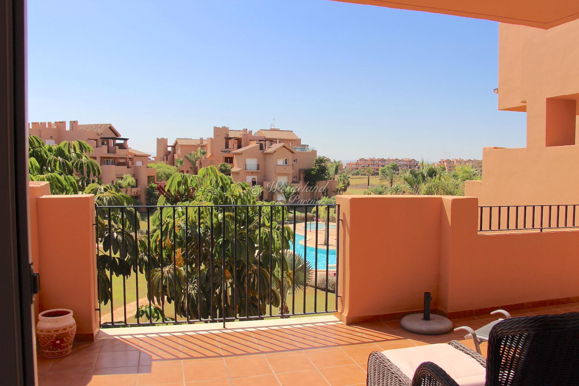 2 bed furnished apartment with pool- and golf view [10722]