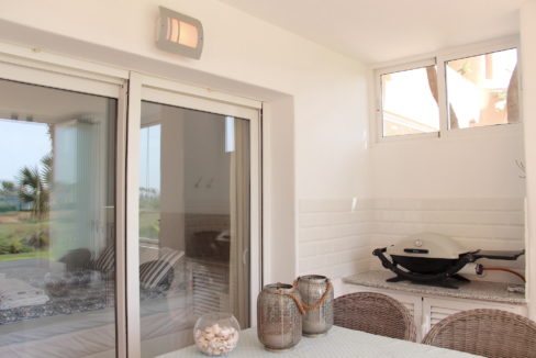Hovedterrasse Spisegruppe Og Gassgrill