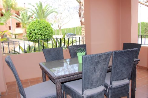Soverom 3 Terrasse Spisebord Med 6 Stoler