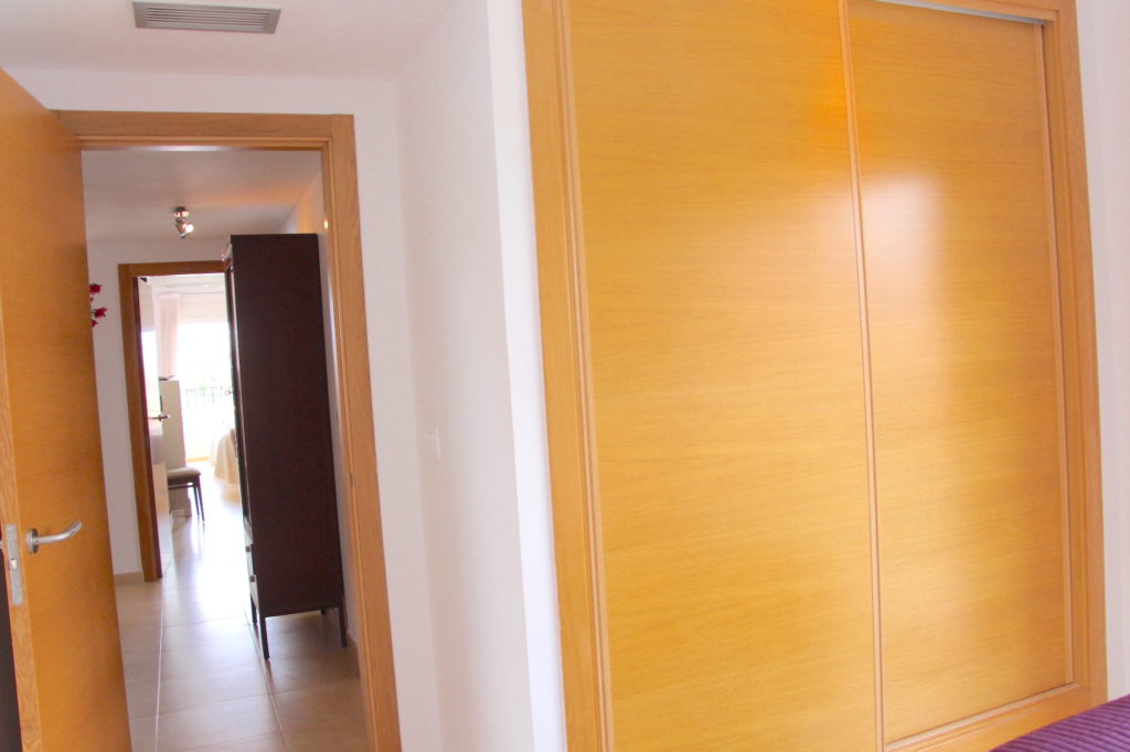  Soverom 3 Garderobe
