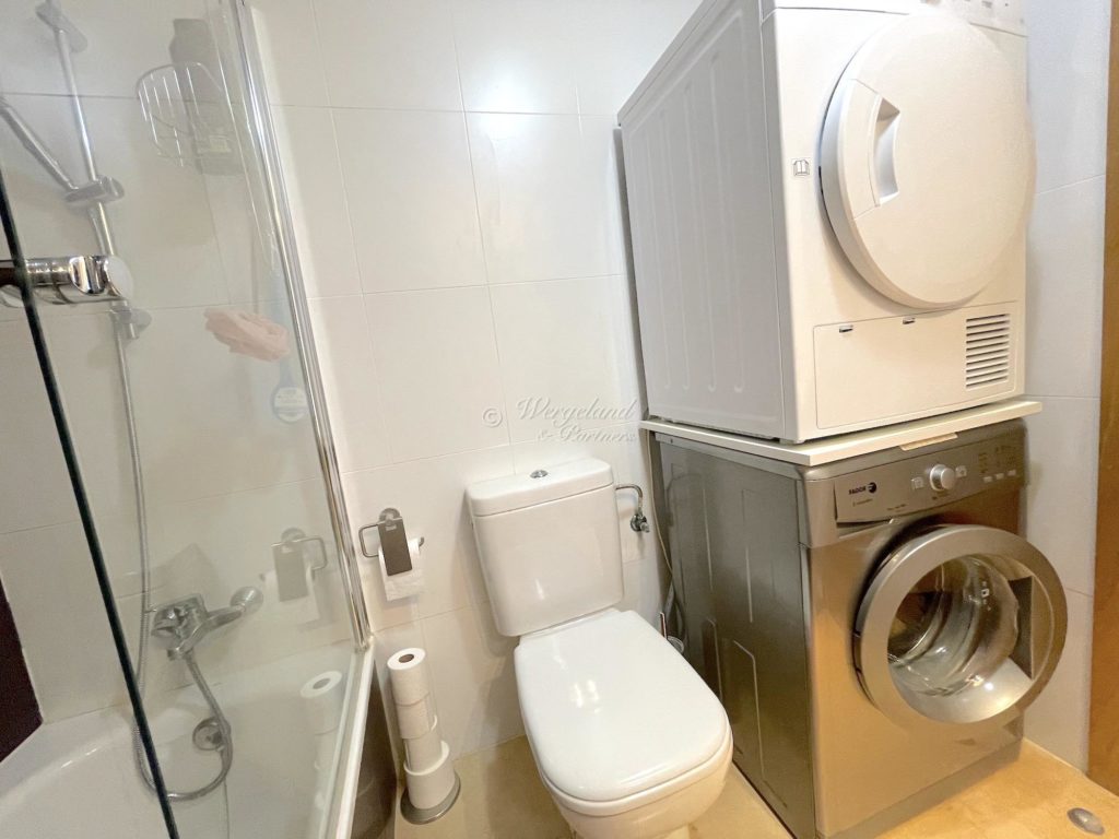  Hovedbad Med Vaskemaskin Og Tørketrommel