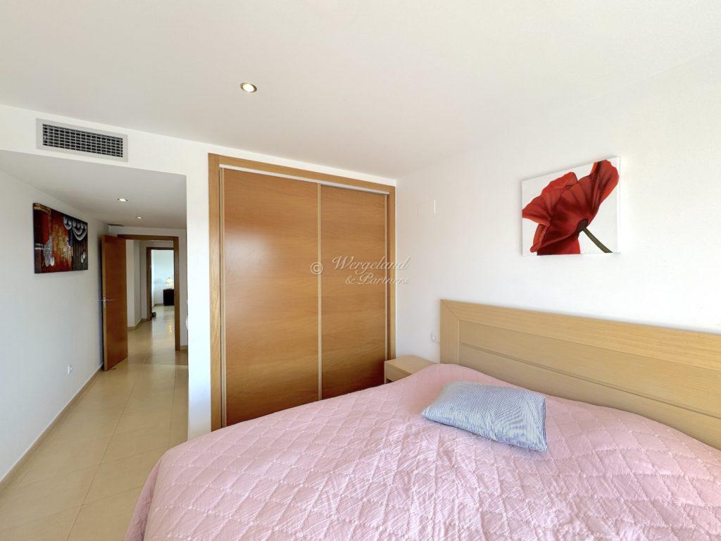  Hovedsoverom Garderobe