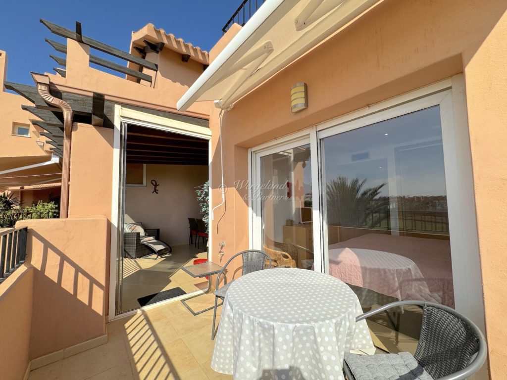  Terrasse Hovedsoverom Bord Og Stoler