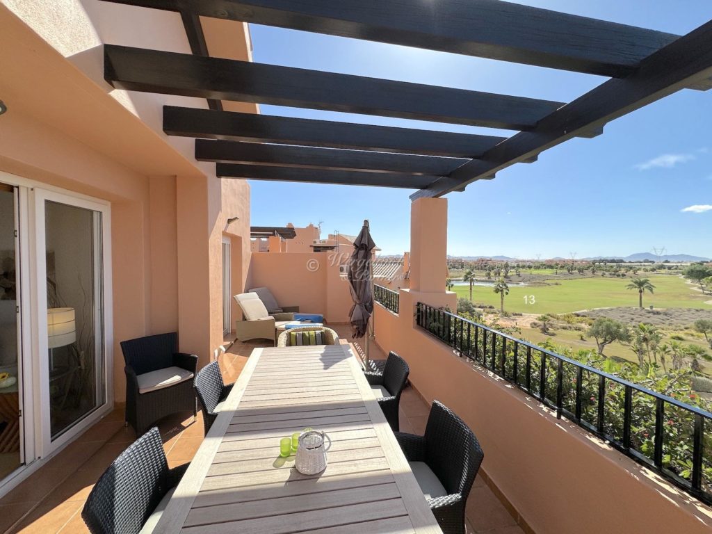  Terrasse Langbord Under Pergola