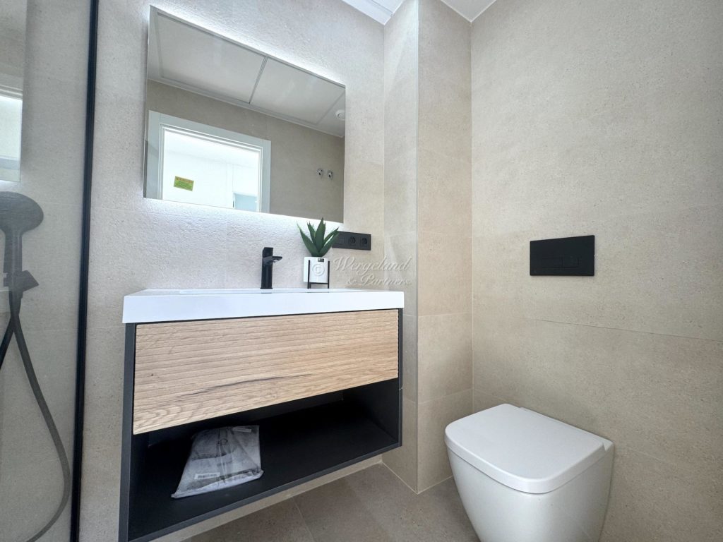  bathroom2b